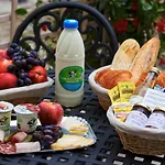 Saint Georges Aparthotel 5*