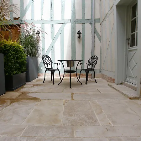 Saint Georges Aparthotel