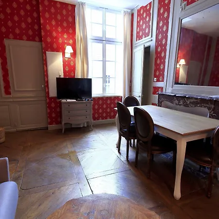 Saint Georges Aparthotel 5*