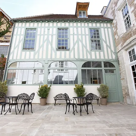 Saint Georges Aparthotel