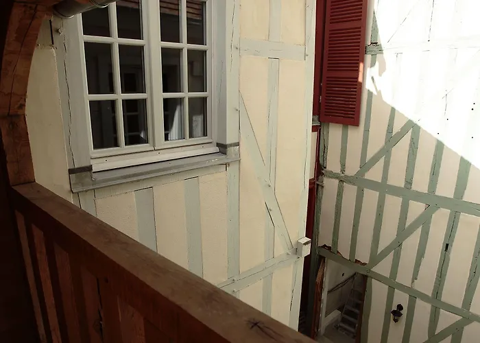 Saint Georges Appart hôtel Troyes